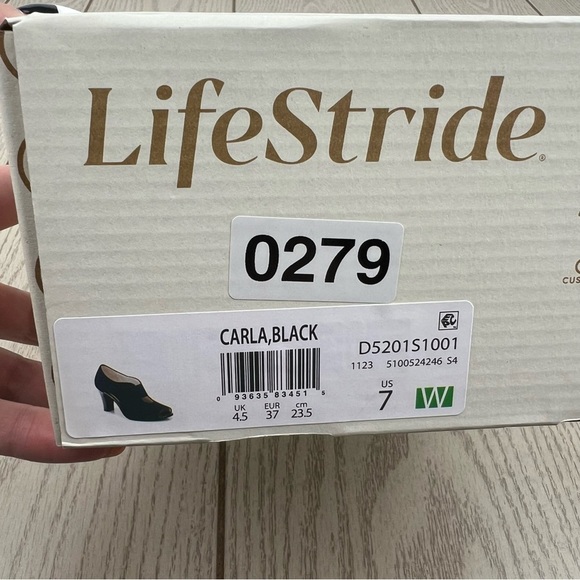 LifeStride Women's Carla Cut Out Peep Toe Bootie 7W Black - Picture 8 of 8